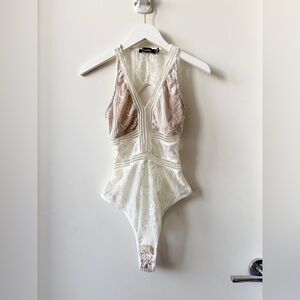NAANAA women’s White Lace V-Plunge Bodysuit with Nude Insets